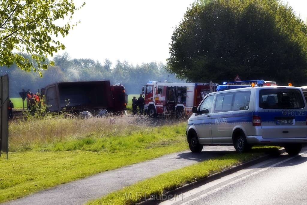 Schwerer VU LKW Zug Bergheim Kenten Koelnerstr P074.JPG - Miklos Laubert